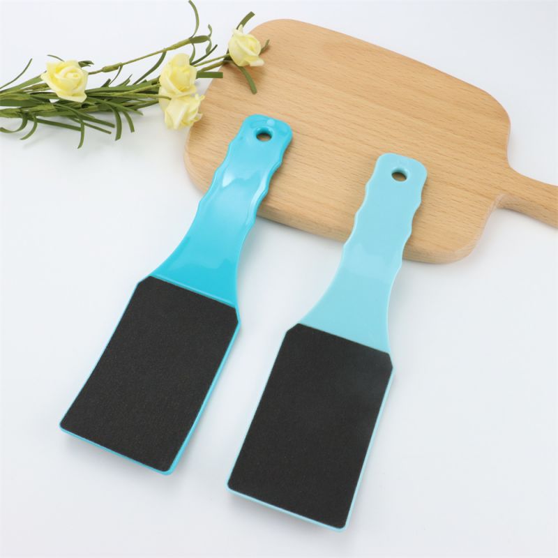 Các yếu tố có lợi cho sự phát triển của thị trường Foot File là gì?