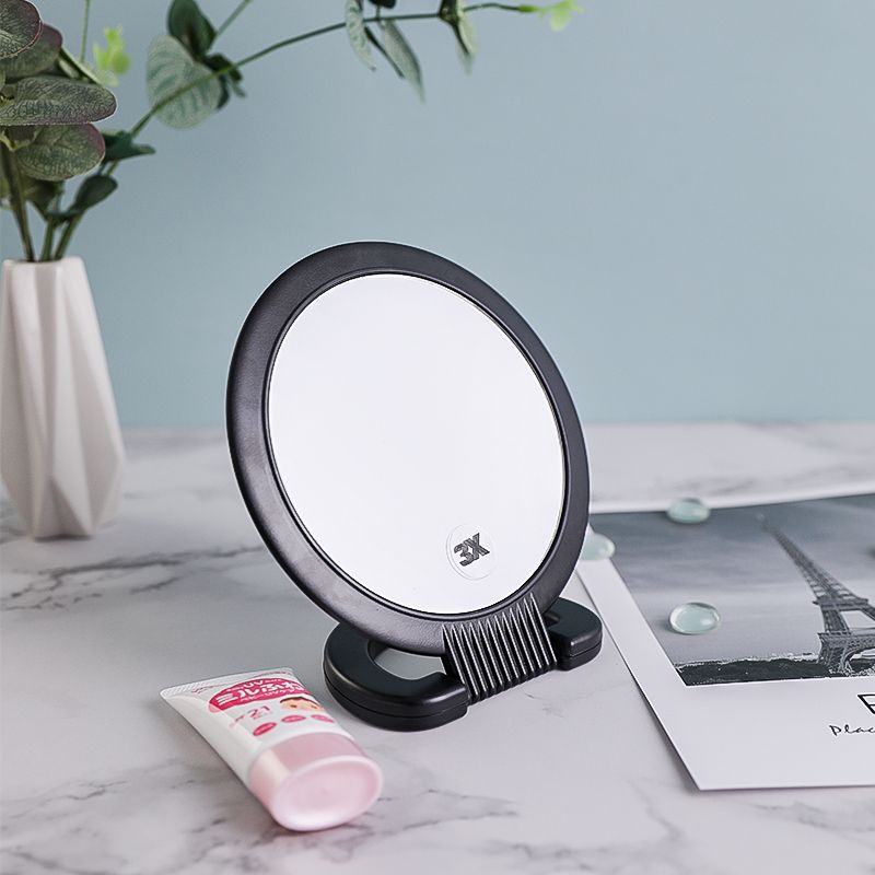Gương bàn nhựa: Vanity thiết yếu và phong cách cần thiết